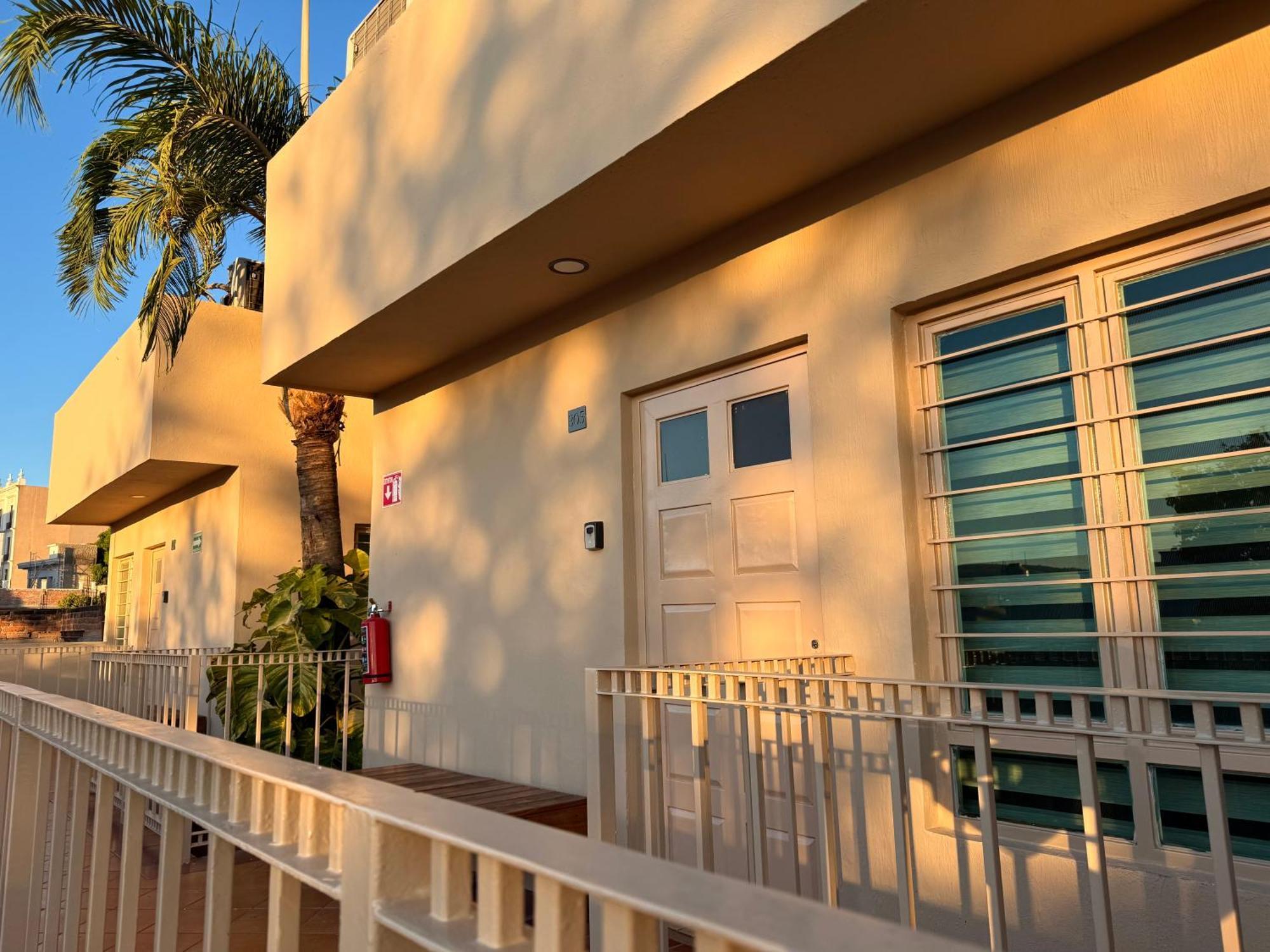 טקילה Villa La Palma Hotel מראה חיצוני תמונה